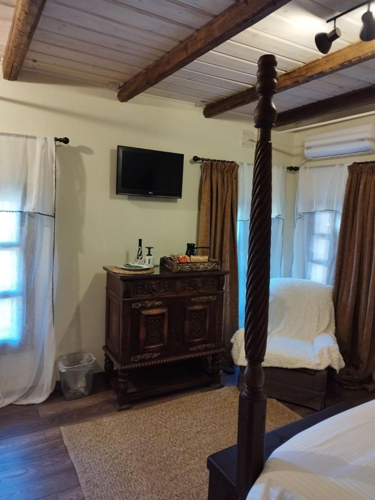 Theopetra Home Room photo