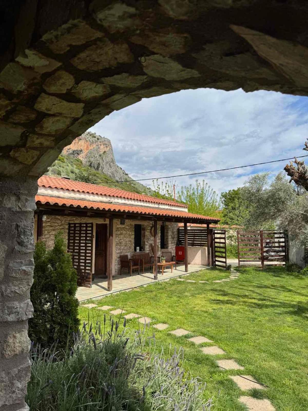 Theopetra Home Exterior photo